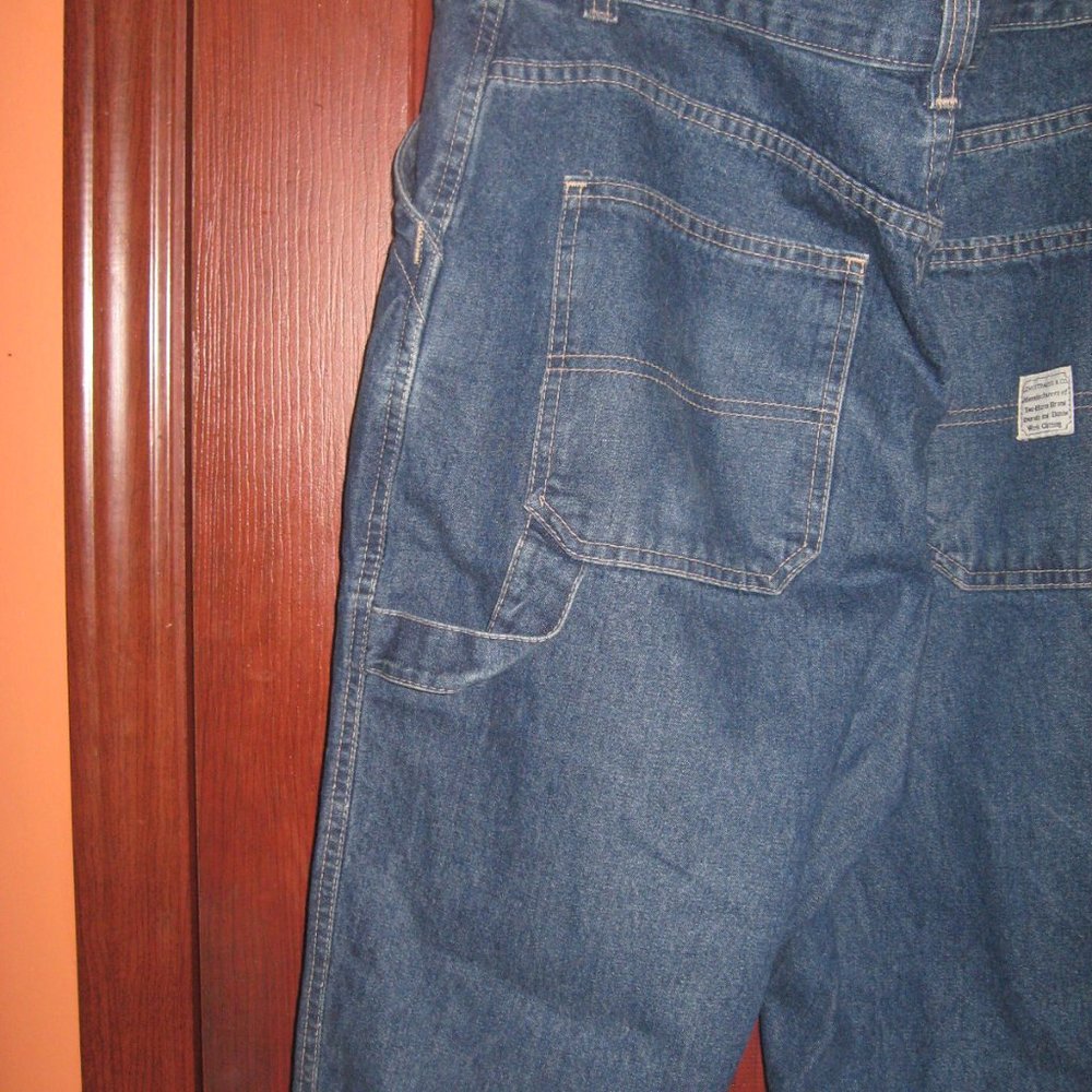 NEW LEVI STRAUSS & CO. 34-30 NWOT - Picture 4 of 4